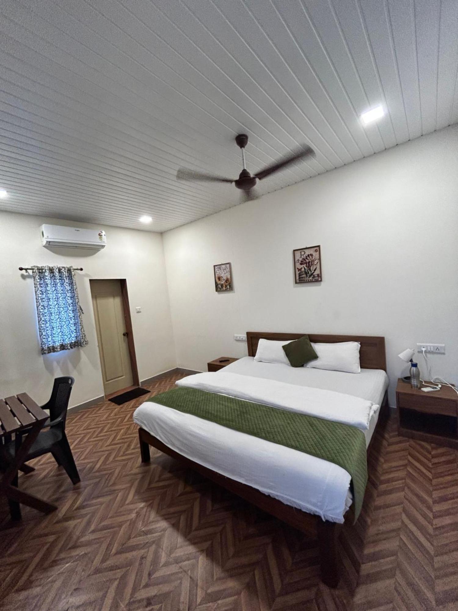 Villa Wistaria- Luxury 7Bhk Villa With Private Pool アリバグ エクステリア 写真