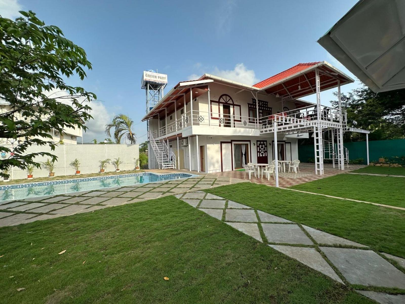 Villa Wistaria- Luxury 7Bhk Villa With Private Pool アリバグ エクステリア 写真